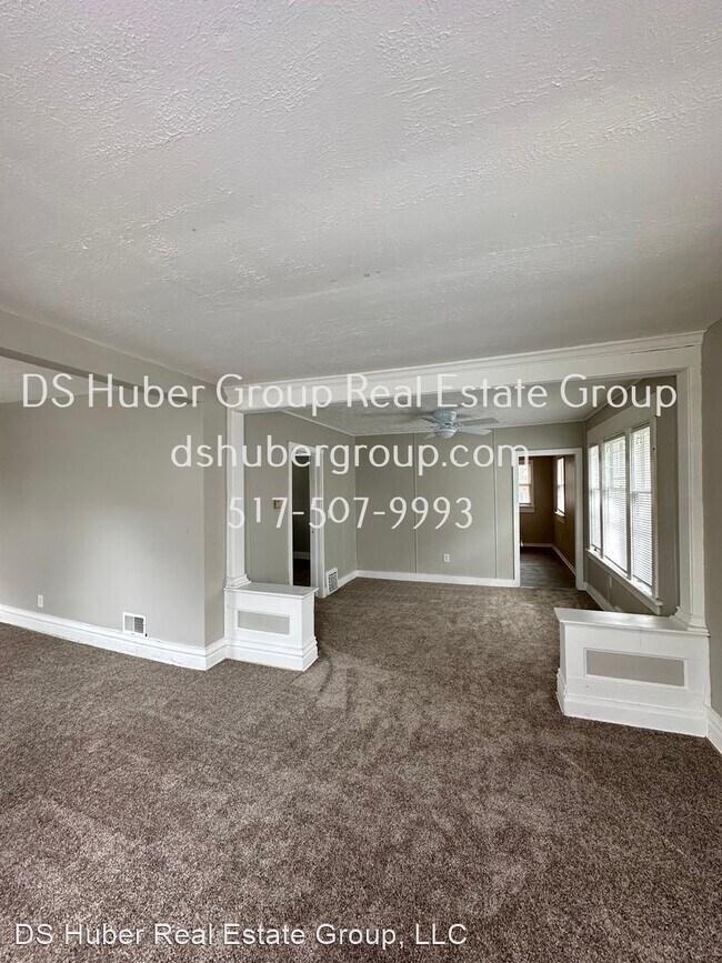 Foto del edificio - 3 br, 1 bath House - 1330 Roosevelt Ave