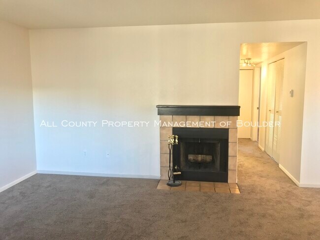 Building Photo - 5540 Stonewall Pl
