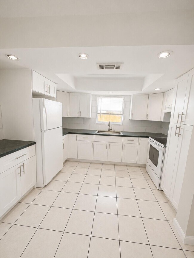 Foto del edificio - 7920 SW 7th Pl