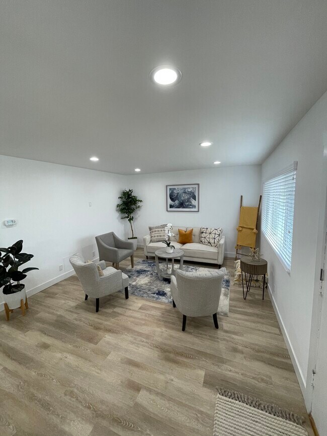 26130 Narbonne Ave Unit 133, Lomita, CA 90717 Condo for Rent in Lomita, CA
