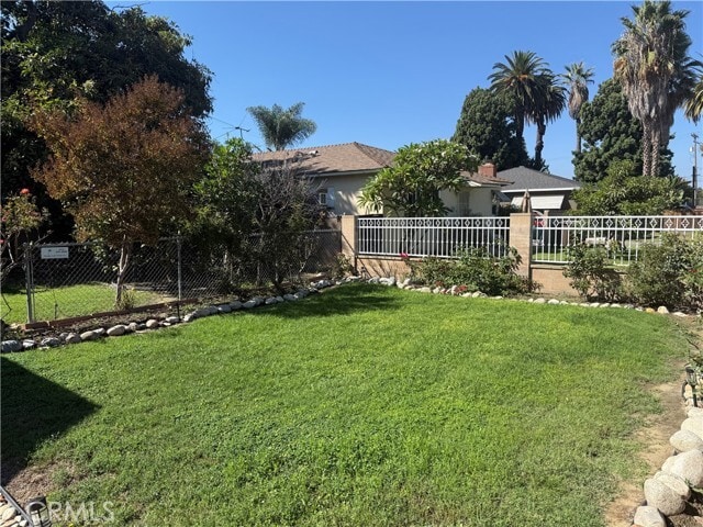 Building Photo - 821 S Lemon St