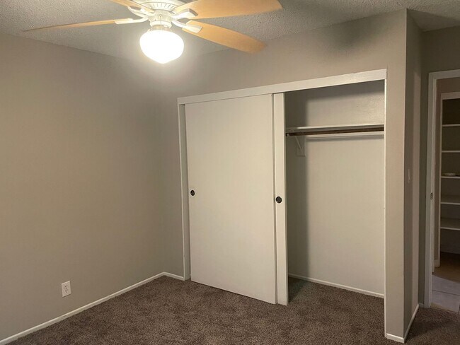 Foto del edificio - Coming Soon: Spacious 3 Bedroom Home with Fireplace, Covered Patio and Community Pool in SW Baker...
