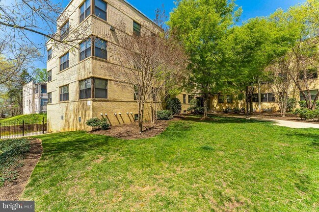 Foto del edificio - 212 Oakwood St SE