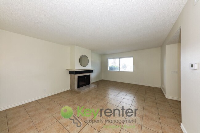 Foto del edificio - Exclusive Newport Terrace Condos - Trails to the Beach!