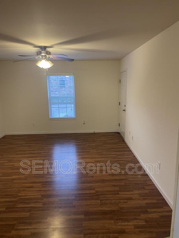 Foto del edificio - 3 Village Dr