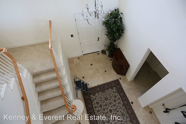 Building Photo - 3 br, 3.5 bath House - 11 West Barberry Place