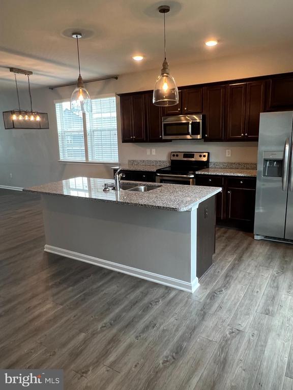 Building Photo - 146 Drexel Ct