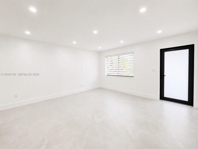 Foto del edificio - 1855 NW 93rd Terrace