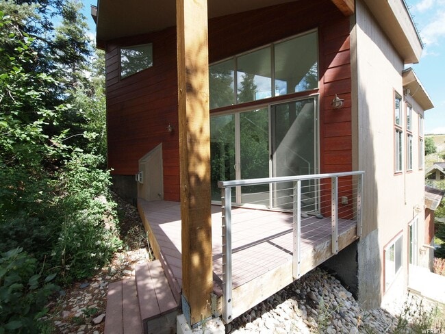 Foto del edificio - 430 Aspen Dr