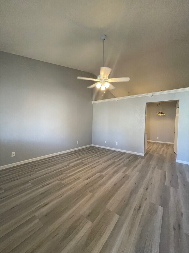 Foto del edificio - 5136 E Evergreen St
