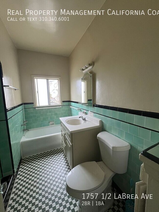 Foto del edificio - 1757 1/2 LaBrea Ave-