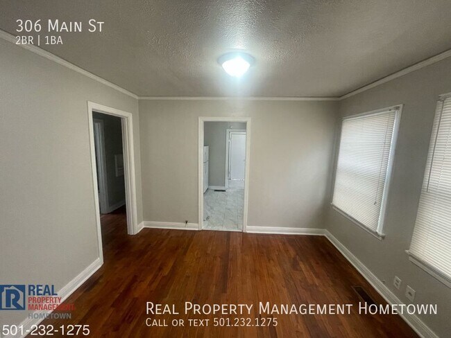 Foto del edificio - SPECIAL!! 1/2 OFF FIRST MONTHS RENT!