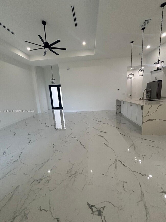 Foto del edificio - 4304 NW 27th Ln