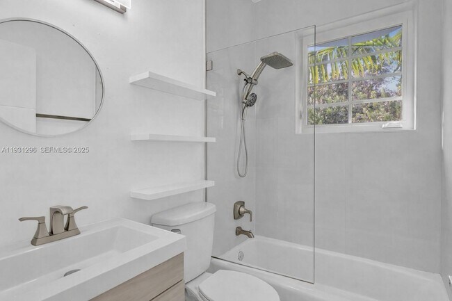 Foto del edificio - 1009 Meridian Ave