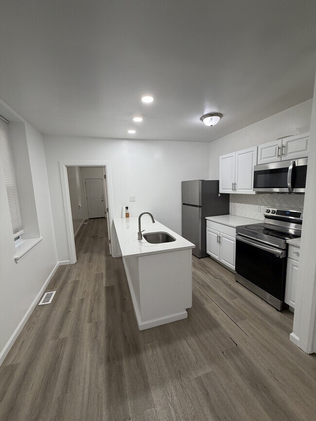 Foto del edificio - 3204 Cecil B. Moore Ave