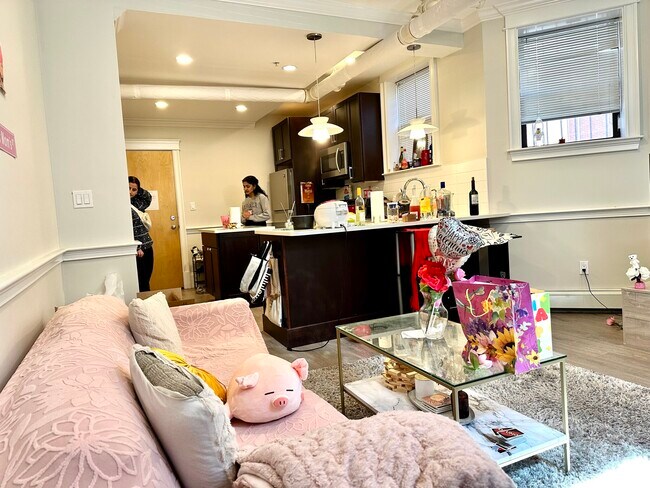 Foto del edificio - 1340 Commonwealth Ave