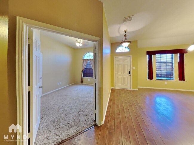 Foto del edificio - 10809 Copperwood Dr