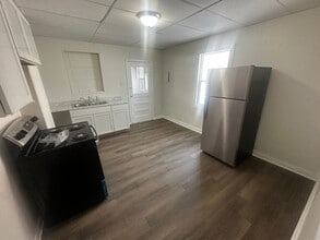 Building Photo - 2902 S 19th St