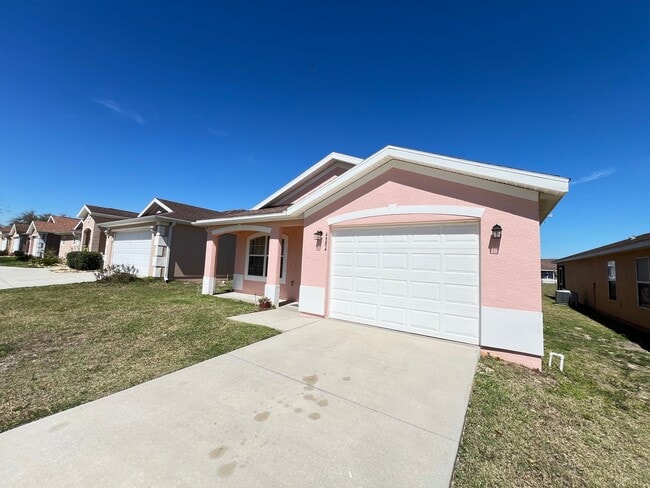Building Photo - Available NOW! Beautiful 3BR/2BA in Oxford