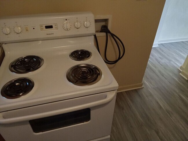 Foto del edificio - 2017 &amp; 2019 Plow Lane