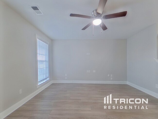 Foto del edificio - 248 Loop Rd