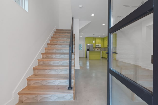 Building Photo - 124 S Mockingbird Cir