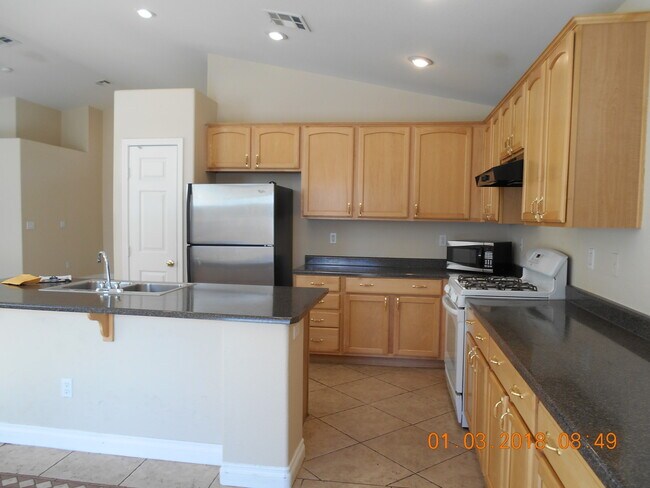 Foto del edificio - SPACIOUS Single Story in NLV!