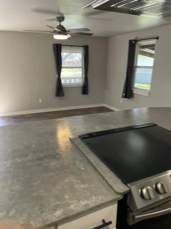 Foto del edificio - 104 S 5th St