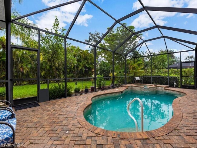 Building Photo - 10861 Pond Ridge Dr