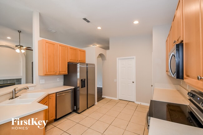 Foto del edificio - 10537 Castlebar Glen Dr S