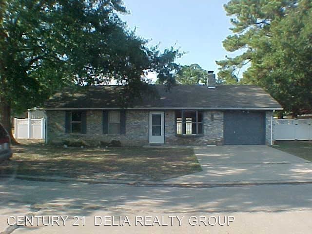 Primary Photo - 1996 S Louisiana Ave