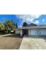 Building Photo - 2812 Jahrom Ln