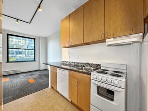 Interior Photo - The Des Moines Building