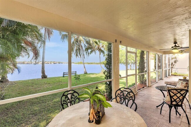Foto del edificio - 17852 NW 15th Ct