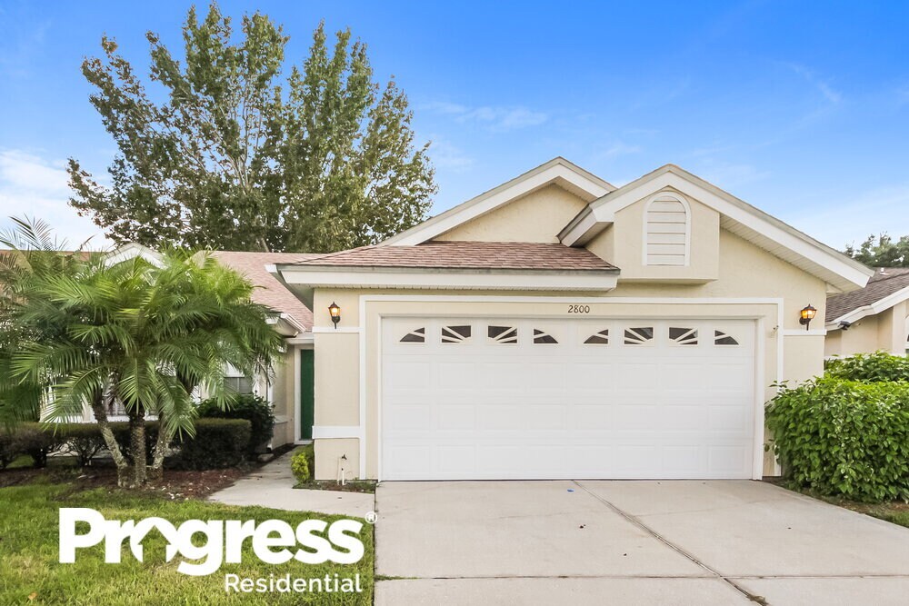 Foto principal - 2800 Falling Tree Cir