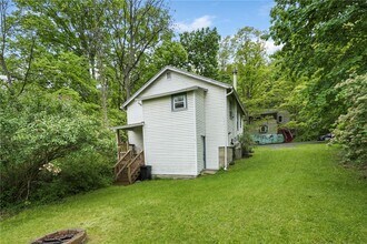 Building Photo - 570 Spencer Rd