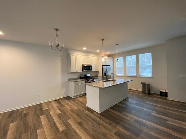 Foto del edificio - 466 N Wixom Rd