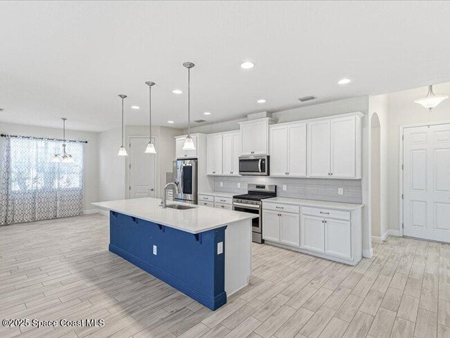 Foto del edificio - 7921 Mocan Ct