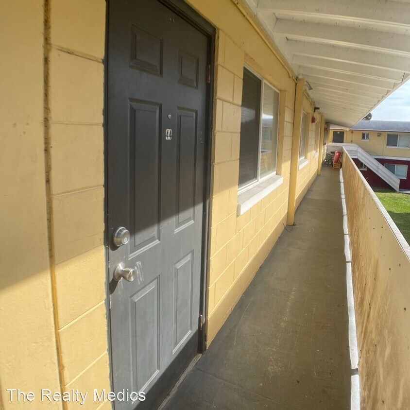 Foto principal - 2 br, 1 bath House - 3015 CR Smith St Unit 44