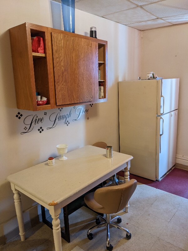 Foto del edificio - 142 1/2 W 3rd St