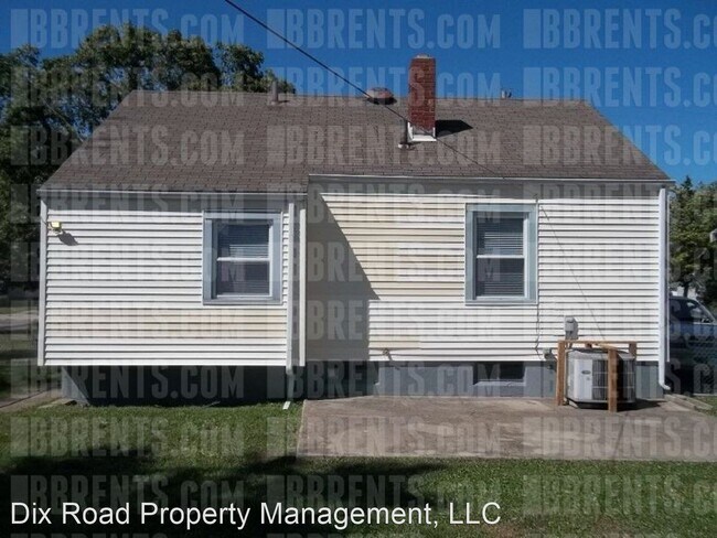 Building Photo - 2 br, 1 bath House - 1029 Laurel Avenue,