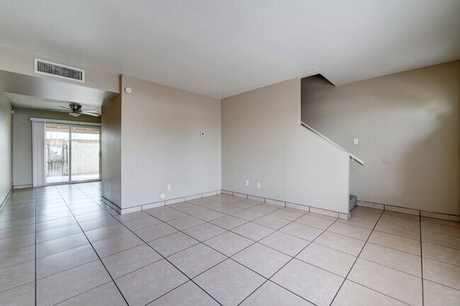 Foto del edificio - 3840 N 43rd Ave
