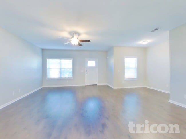 Building Photo - 938 Beverly Ct