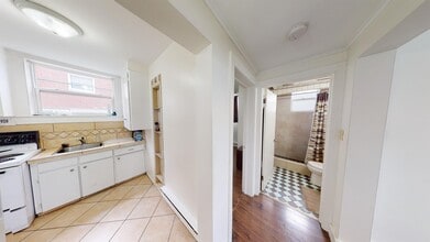 Building Photo - 50 LeslieUnit 3