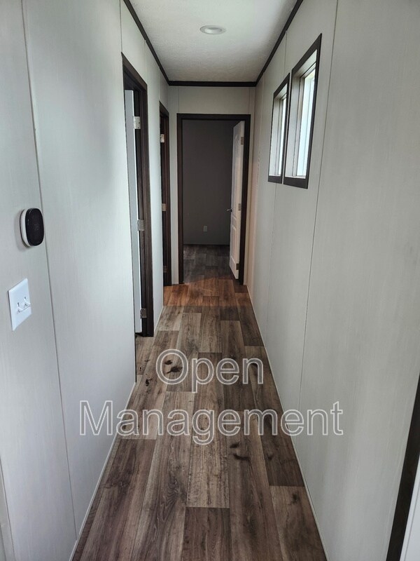 Foto del edificio - 2978 Sunlake Dr