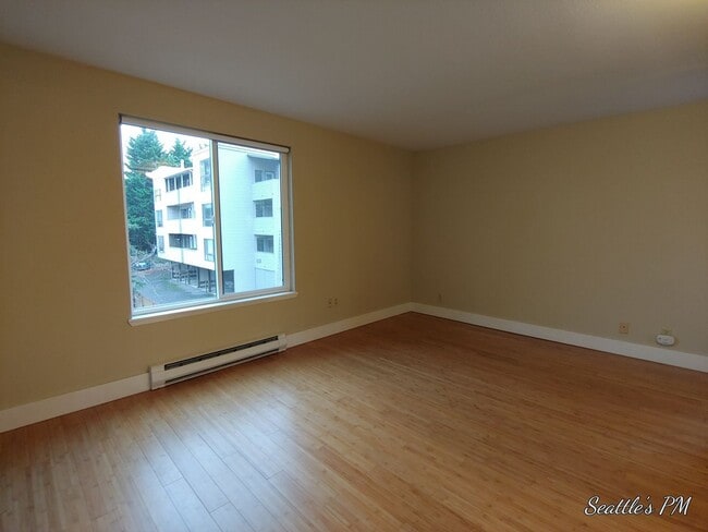 Building Photo - 1 br, 1 bath House - 7323 Sand Point Way N...