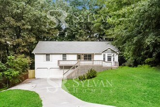 Building Photo - 2741 Hawk Trace Ct NE