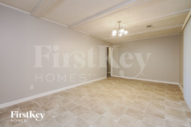 Foto del edificio - 6700 Hidden Brook Trail