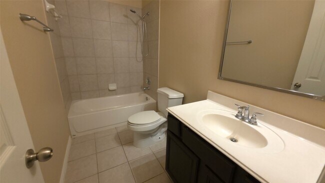 Foto del edificio - 24503 Lakecrest Bend Dr