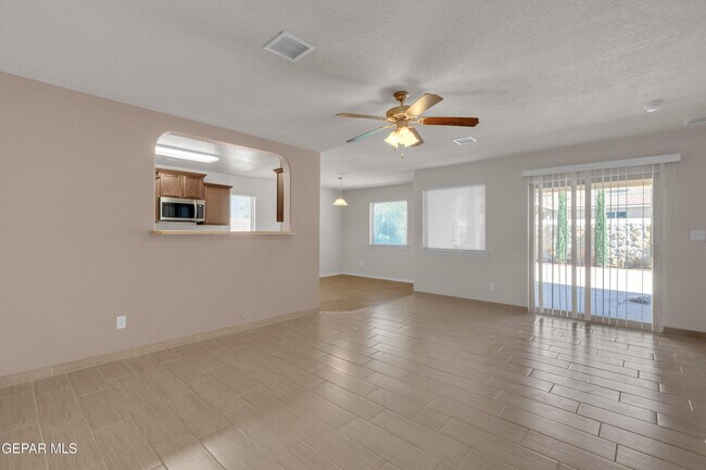 Foto del edificio - 803 Luisa St